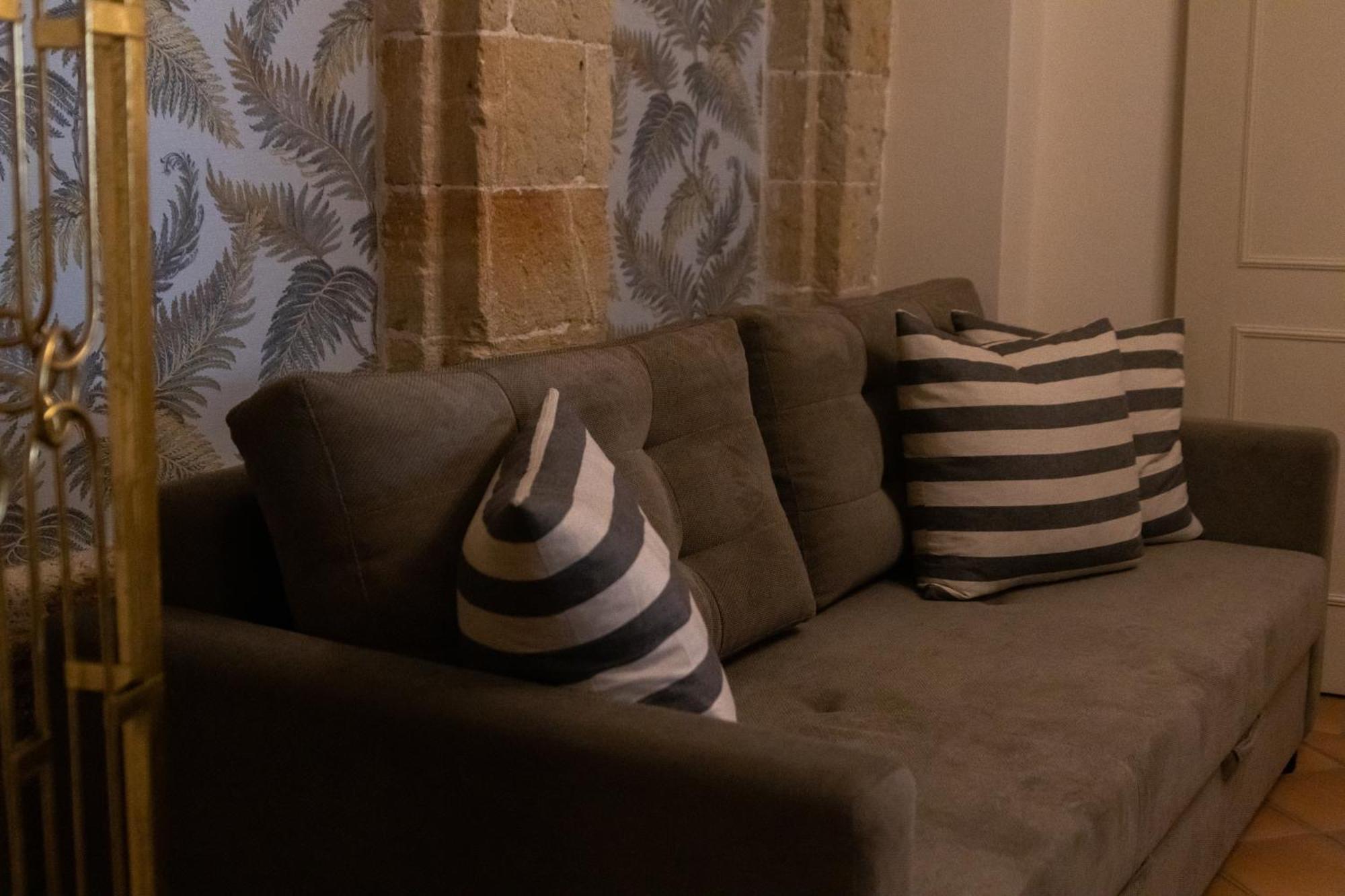 April Luxury Suites (Adults Only) Rhodes City Szoba fotó