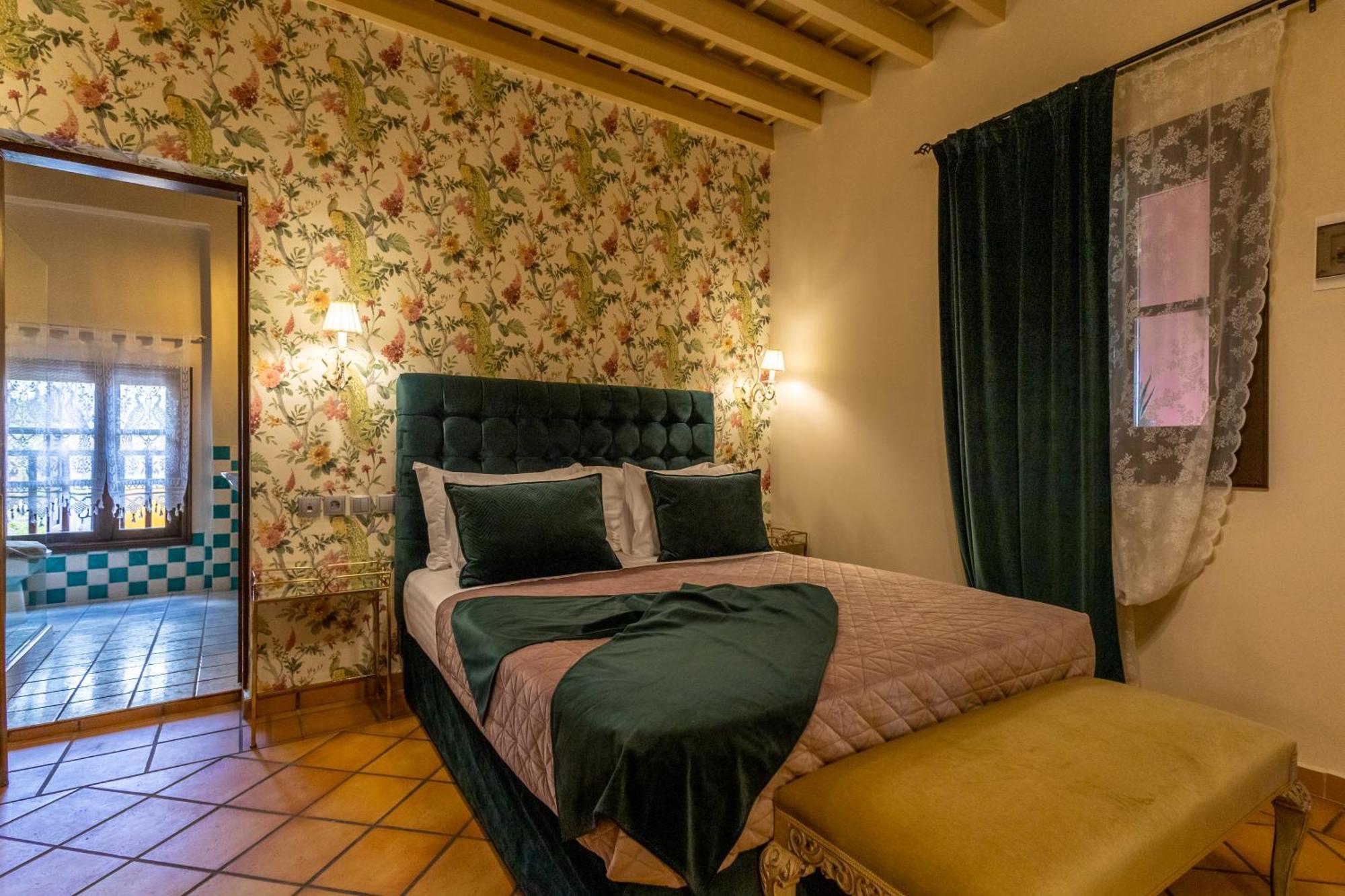 April Luxury Suites (Adults Only) Rhodes City Szoba fotó